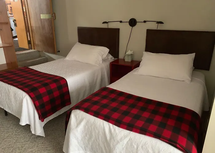 Teton Teepee Lodge *